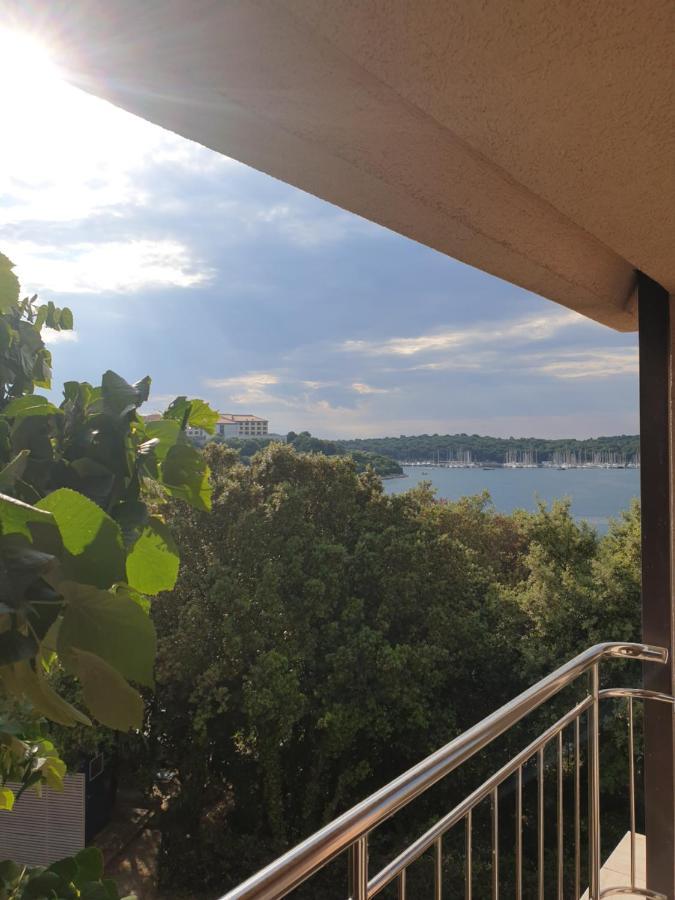 Apartments Seafront Villa Pula Zewnętrze zdjęcie